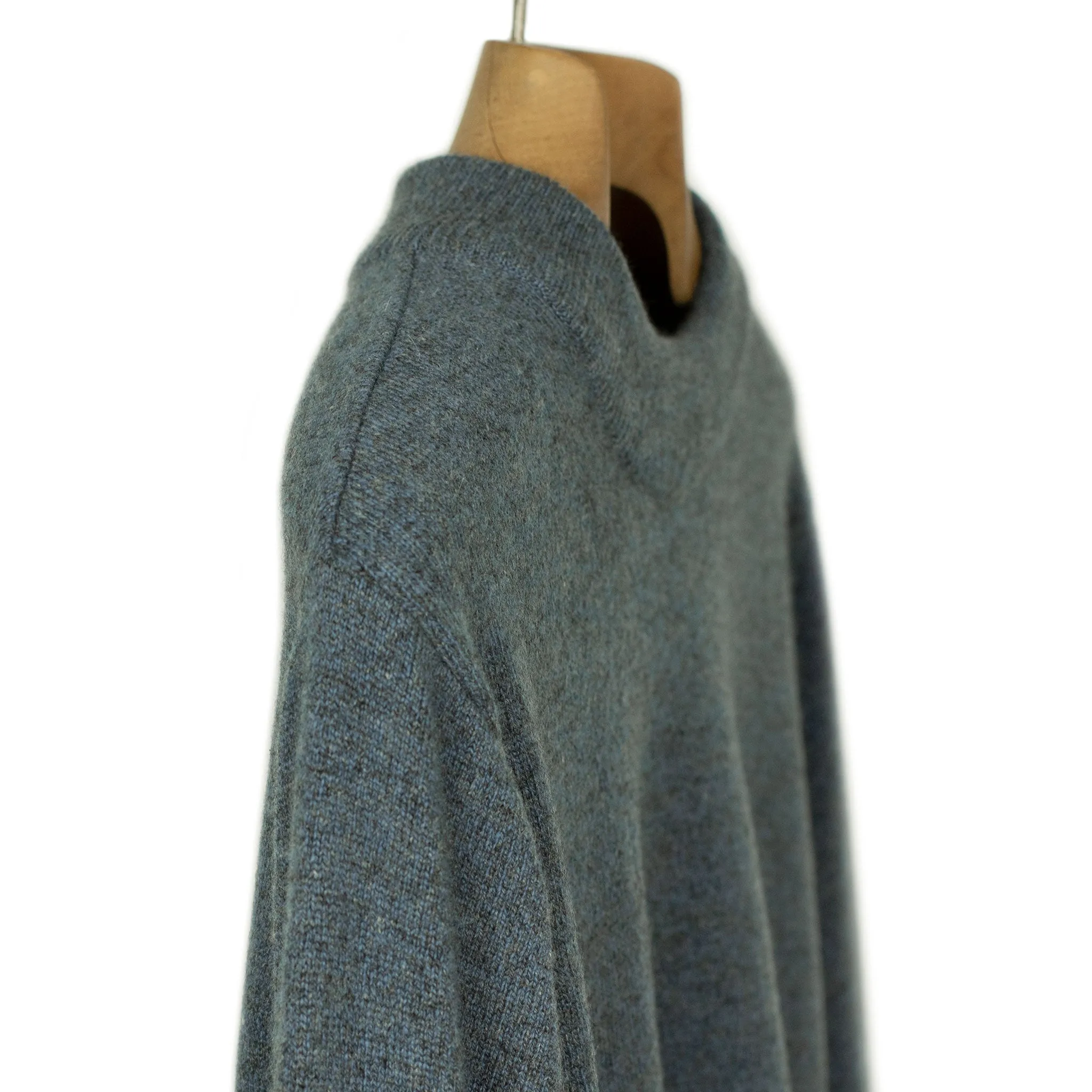 Crewneck sweater in blue melange cashmere